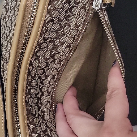 Vintage Coach Khaki Canvas Crossbody/Shoulder Bag - Picture 9 of 13